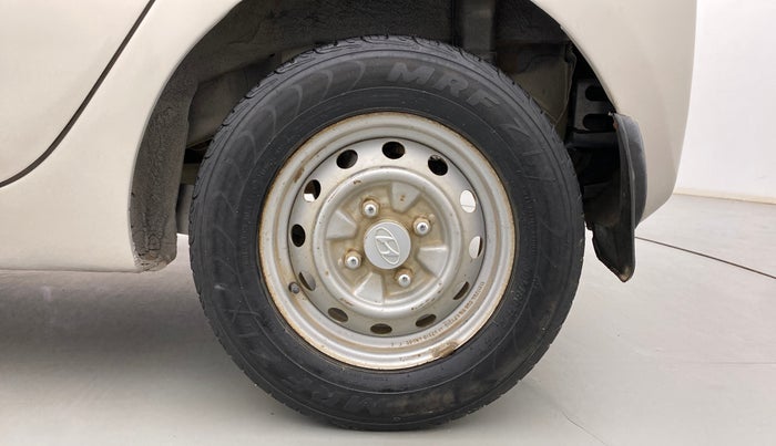 2011 Hyundai Eon ERA, Petrol, Manual, 1,00,033 km, Left Rear Wheel