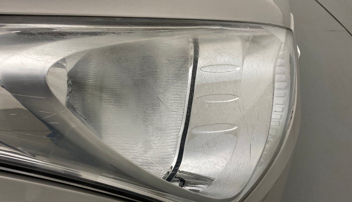2011 Hyundai Eon ERA, Petrol, Manual, 1,00,033 km, Right headlight - Minor scratches