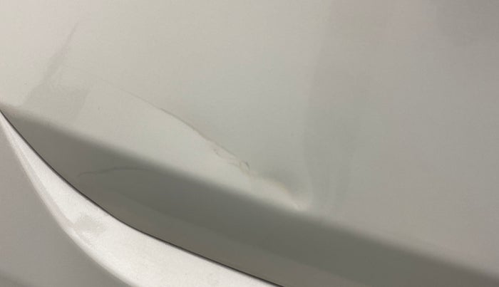 2011 Hyundai Eon ERA, Petrol, Manual, 1,00,033 km, Dicky (Boot door) - Minor scratches
