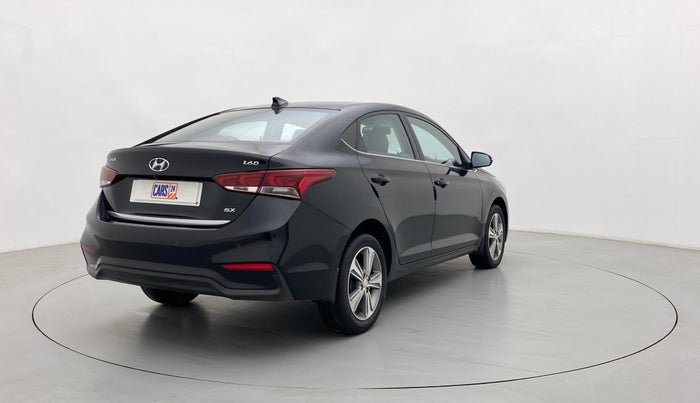 2018 Hyundai Verna 1.6 CRDI SX + AT, Diesel, Automatic, 46,823 km, Right Back Diagonal