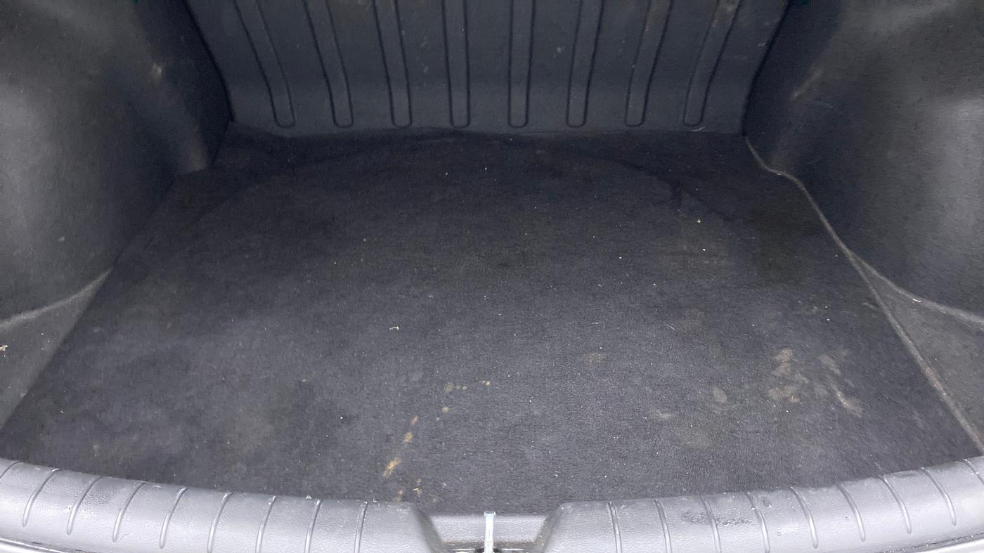 2018 Hyundai Verna 1.6 CRDI SX + AT, Diesel, Automatic, 46,823 km, Boot Inside