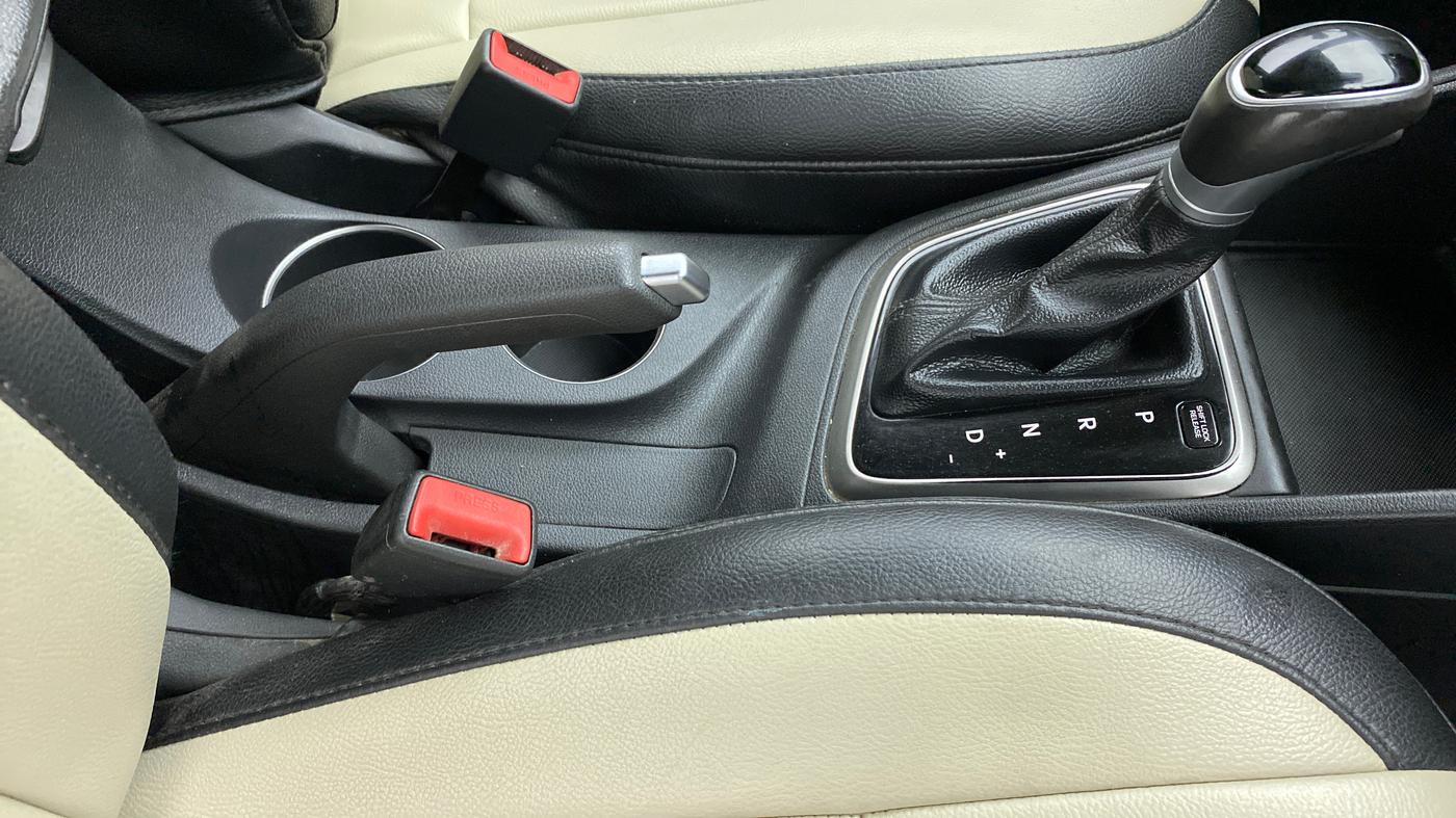 2018 Hyundai Verna 1.6 CRDI SX + AT, Diesel, Automatic, 46,823 km, Gear Lever