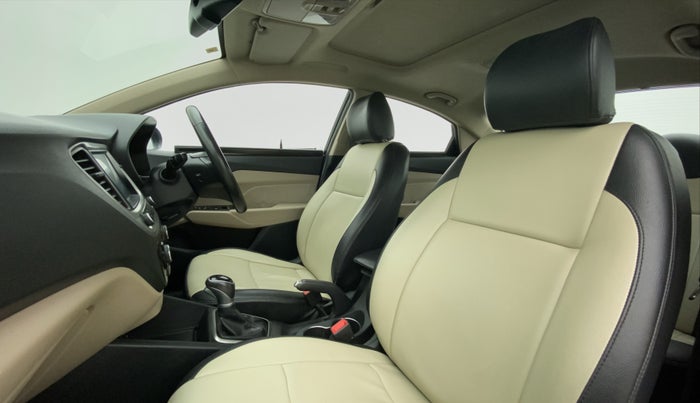 2018 Hyundai Verna 1.6 CRDI SX + AT, Diesel, Automatic, 46,823 km, Right Side Front Door Cabin