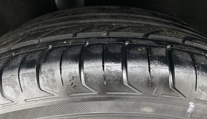 2017 Ford Ecosport 1.5 TITANIUM TI VCT AT, Petrol, Automatic, 40,846 km, Right Rear Tyre Tread