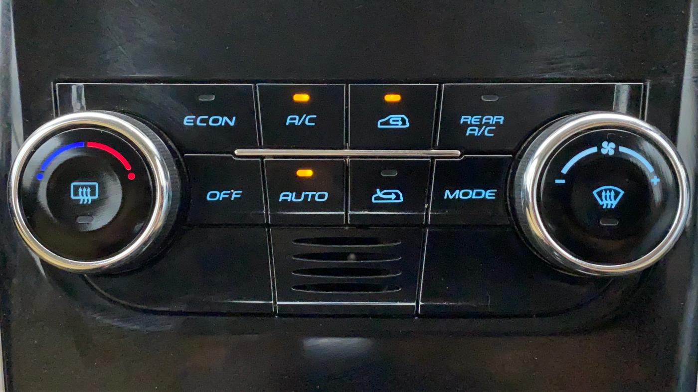 2020 Mahindra XUV500 W9, Diesel, Manual, 11,283 km, Automatic Climate Control