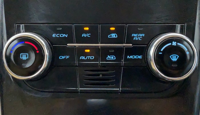 2020 Mahindra XUV500 W9, Diesel, Manual, 11,283 km, Automatic Climate Control