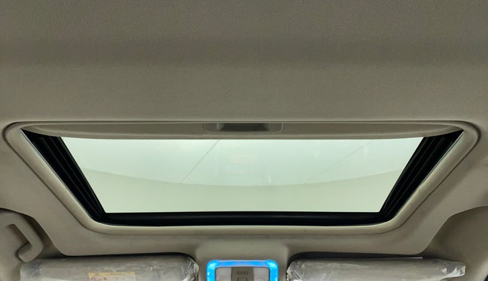 2020 Mahindra XUV500 W9, Diesel, Manual, 11,283 km, Moonroof/ Sunroof
