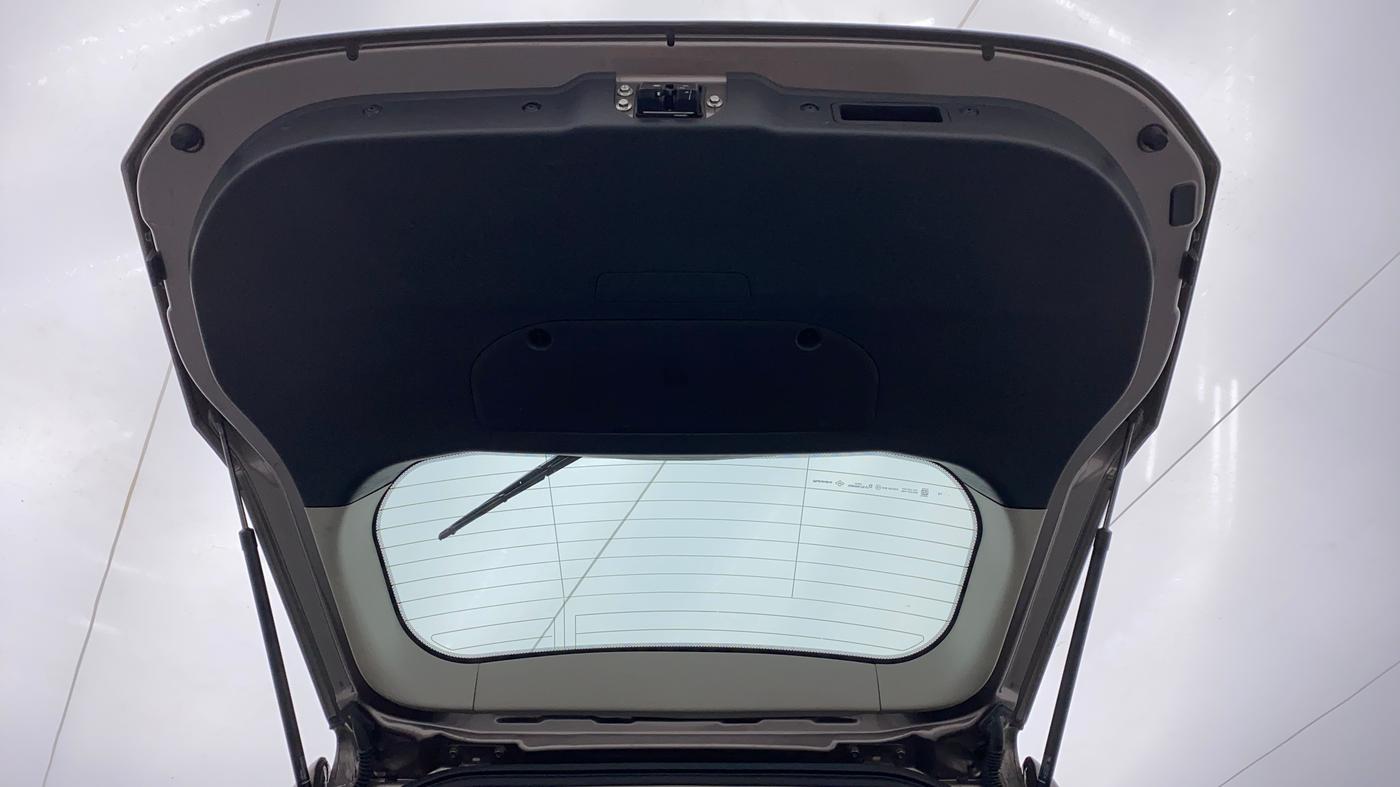 2020 Mahindra XUV500 W9, Diesel, Manual, 11,283 km, Boot Door Open