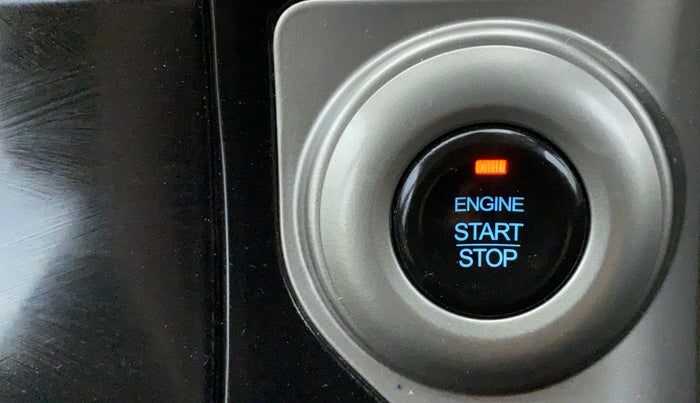 2020 Mahindra XUV500 W9, Diesel, Manual, 11,283 km, Keyless Start/ Stop Button