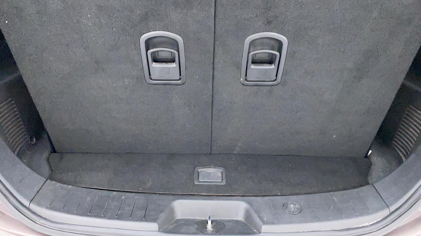 2020 Mahindra XUV500 W9, Diesel, Manual, 11,283 km, Boot Inside
