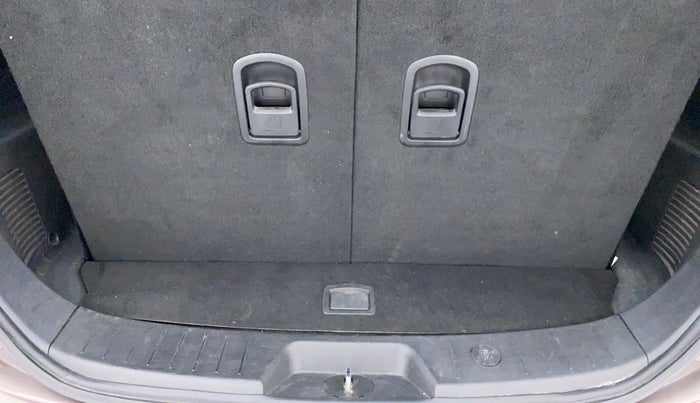 2020 Mahindra XUV500 W9, Diesel, Manual, 11,283 km, Boot Inside