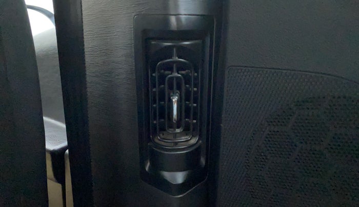 2020 Mahindra XUV500 W9, Diesel, Manual, 11,283 km, Rear AC Vents