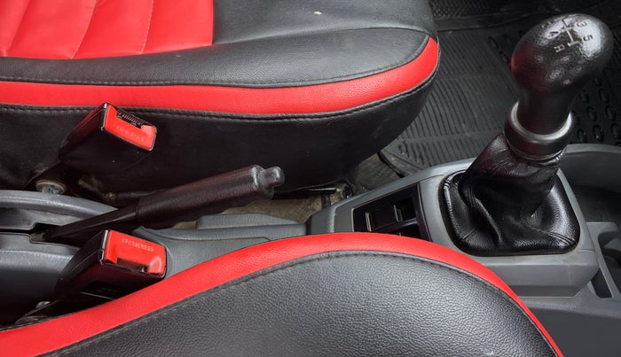2015 Maruti Alto 800 LXI, Petrol, Manual, 70,861 km, Gear Lever
