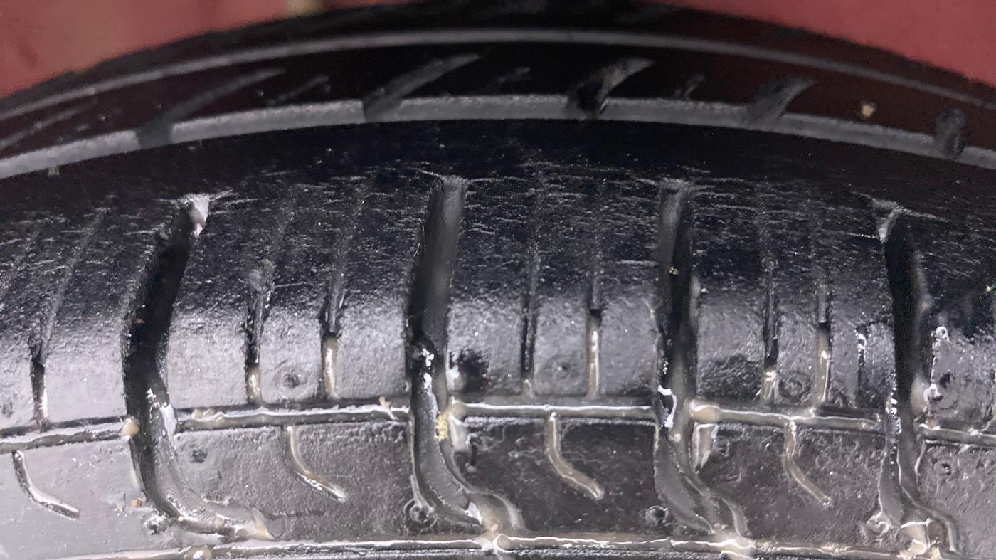 2015 Maruti Alto 800 LXI, Petrol, Manual, 70,861 km, Right Front Tyre Tread