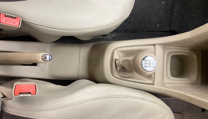 2014 Maruti Ertiga ZDI, Diesel, Manual, 81,227 km, Gear Lever