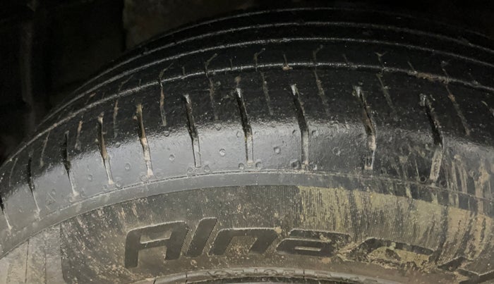 2017 Ford Ecosport TREND 1.5L PETROL, Petrol, Manual, 66,498 km, Right Front Tyre Tread