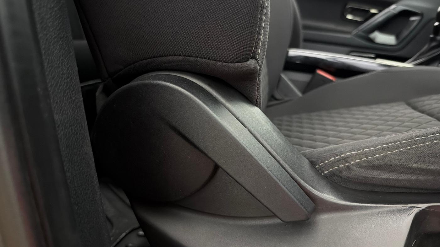 2022 Tata Harrier XTA PLUS 2.0L KRYOTEC DARK EDITION, Diesel, Automatic, 68,413 km, Driver Side Adjustment Panel