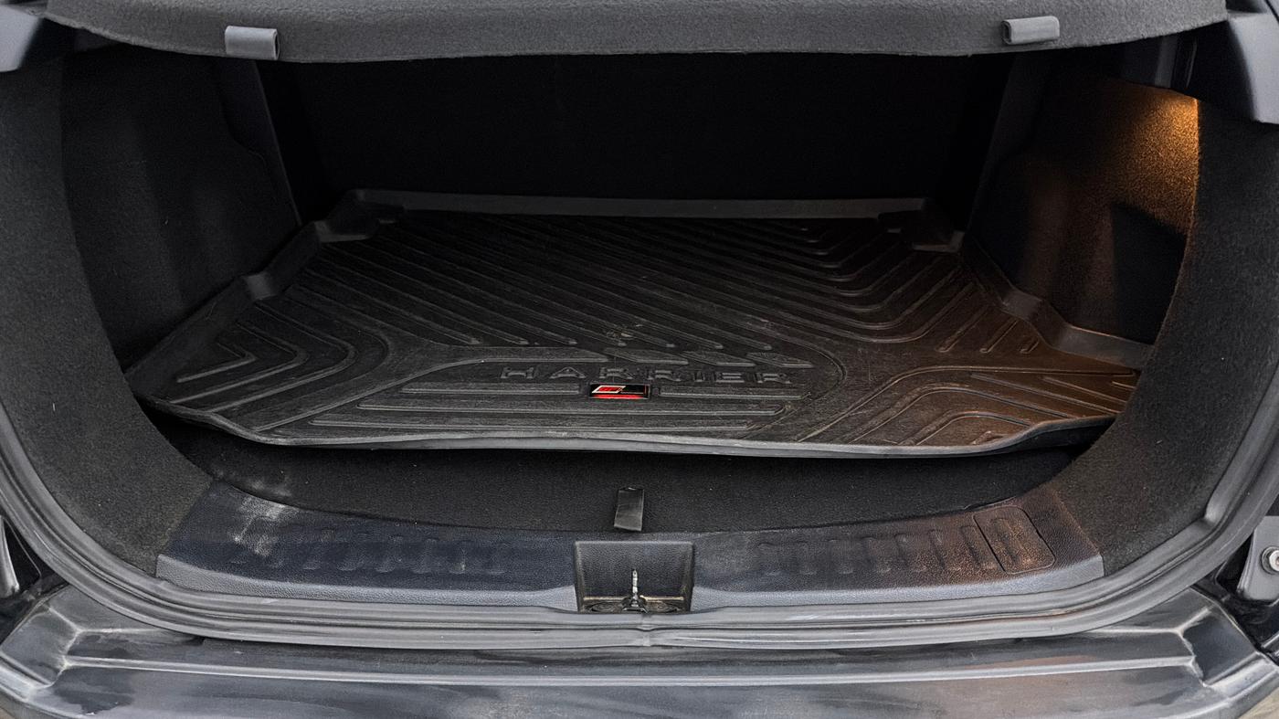 2022 Tata Harrier XTA PLUS 2.0L KRYOTEC DARK EDITION, Diesel, Automatic, 68,413 km, Odometer Image