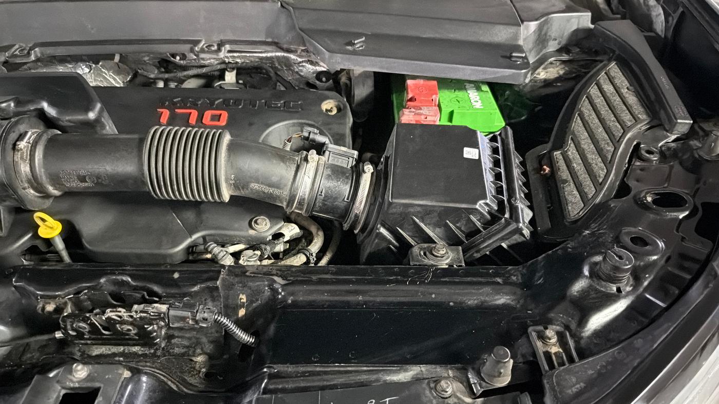 2022 Tata Harrier XTA PLUS 2.0L KRYOTEC DARK EDITION, Diesel, Automatic, 68,413 km, Engine View - Left