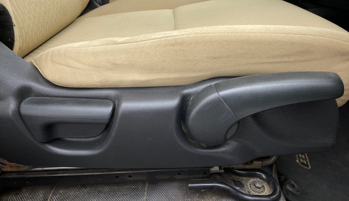 2019 Honda Jazz 1.2 VX AT, Petrol, Automatic, 21,266 km, Driver Side Adjustment Panel