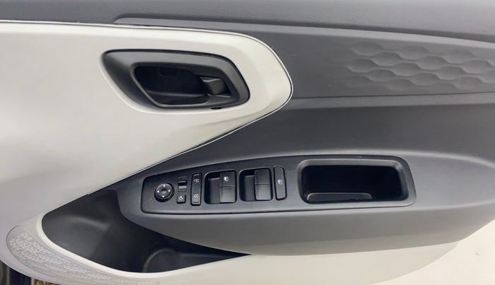 2023 Hyundai GRAND I10 NIOS MAGNA AMT 1.2 KAPPA VTVT, Petrol, Automatic, 7,137 km, Driver Side Door Panels Control