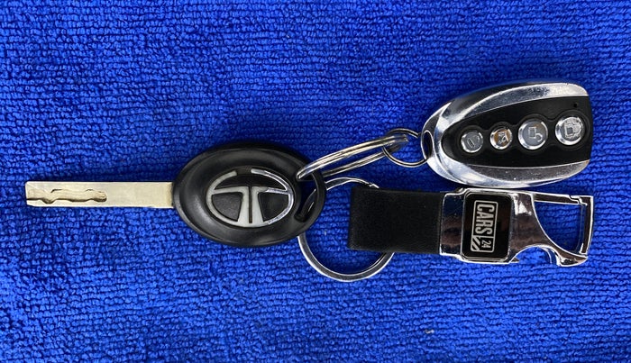 2020 Tata Tiago XE PETROL, Petrol, Manual, 51,012 km, Key Close Up
