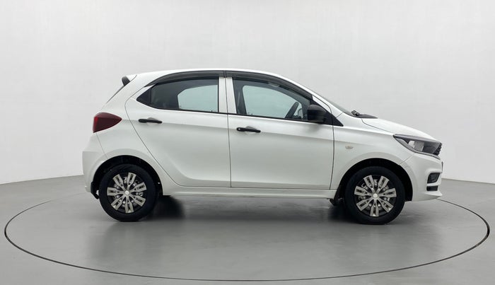 2020 Tata Tiago XE PETROL, Petrol, Manual, 51,012 km, Right Side View