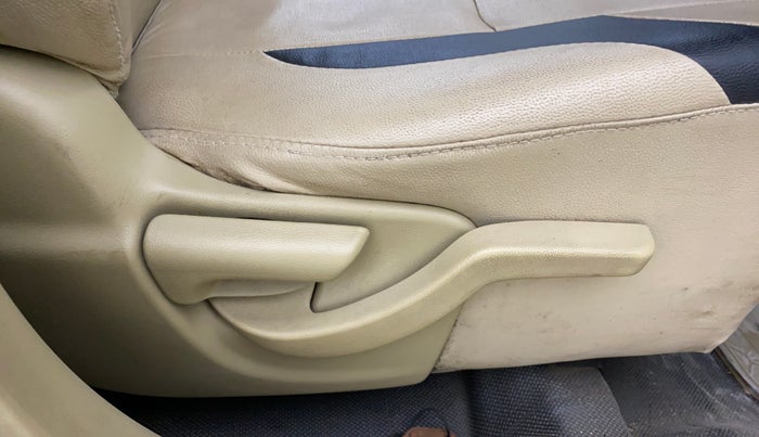 2014 Honda Brio S MT, Petrol, Manual, 64,493 km, Driver Side Adjustment Panel