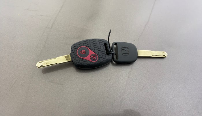 2014 Honda Brio S MT, Petrol, Manual, 64,493 km, Key Close Up