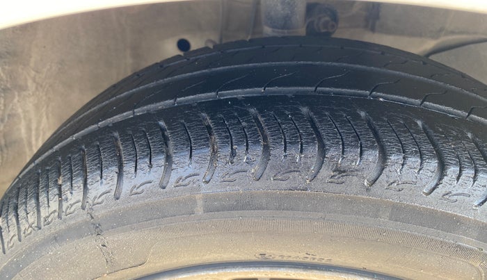 2019 Honda Amaze 1.2L I-VTEC VX, Petrol, Manual, 33,004 km, Right Front Tyre Tread