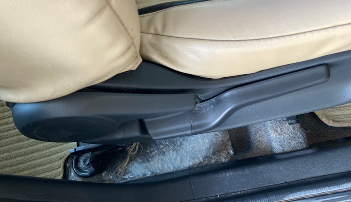 2019 Honda Amaze 1.2L I-VTEC VX, Petrol, Manual, 33,004 km, Driver Side Adjustment Panel