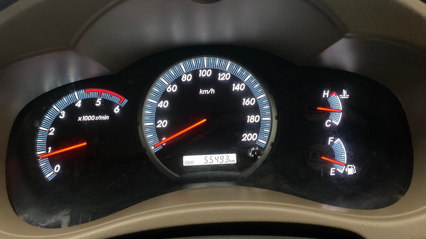 2015 Toyota Innova 2.5 VX 8 STR, Diesel, Manual, 55,485 km, Odometer Image