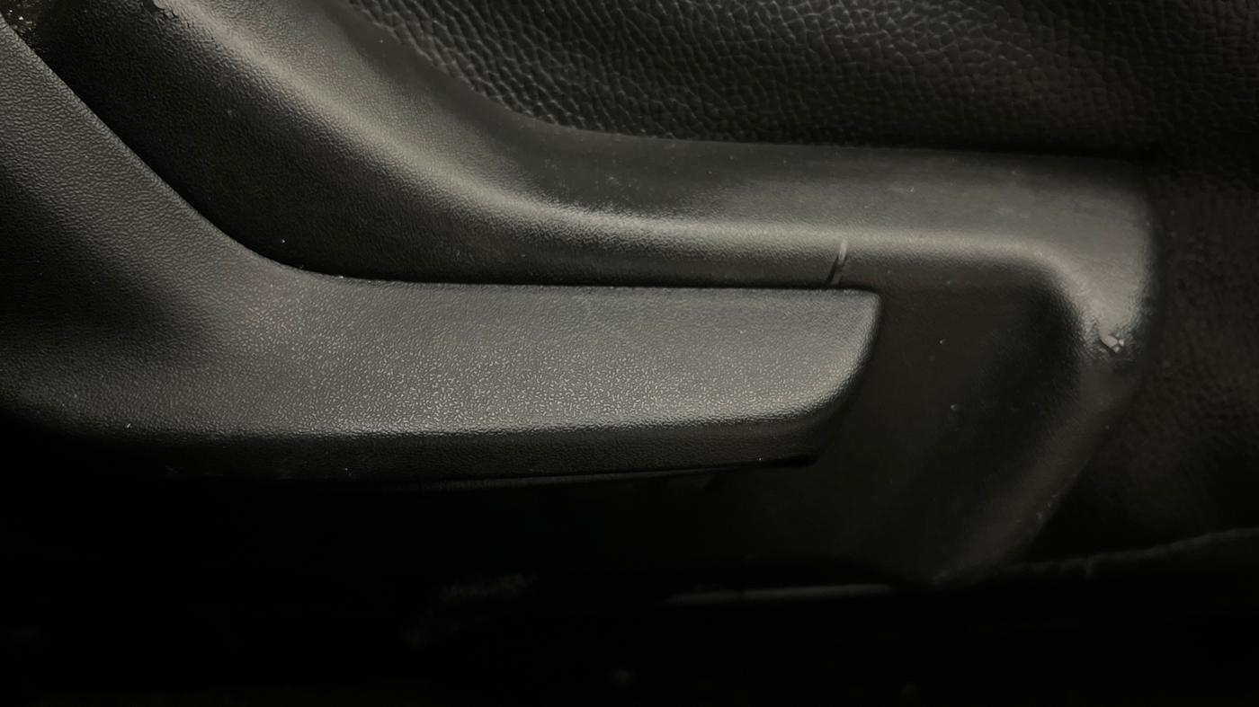 2017 Maruti Baleno DELTA PETROL 1.2, Petrol, Manual, 26,185 km, Driver Side Adjustment Panel