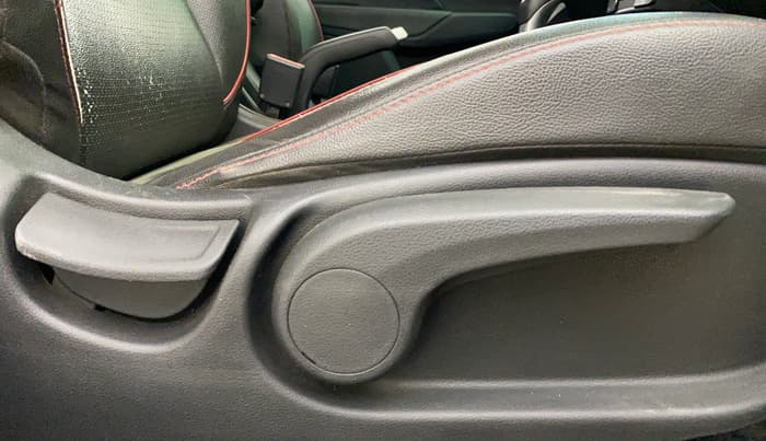 2021 Hyundai Verna SX (O) 1.0 TURBO DCT, Petrol, Automatic, 62,681 km, Driver Side Adjustment Panel