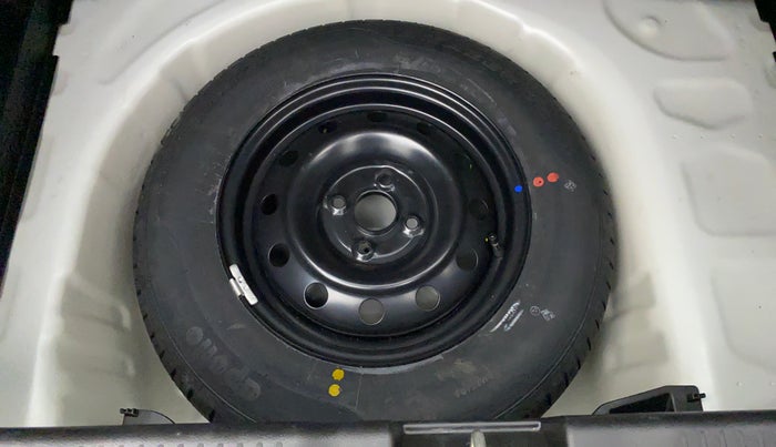 2020 Maruti Swift VXI, Petrol, Manual, 17,025 km, Spare Tyre