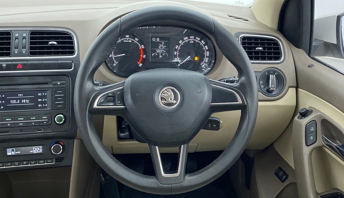 2016 Skoda Rapid 1.6 MPI MT STYLE PLUS, Petrol, Manual, 58,224 km, Steering Wheel Close Up