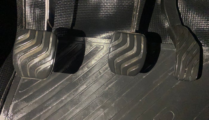 2020 Renault Kwid NEOTECH RXL 1.0 MT, Petrol, Manual, 41,516 km, Pedals