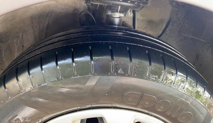 2019 Hyundai Elite i20 MAGNA PLUS 1.2, CNG, Manual, 69,315 km, Right Front Tyre Tread