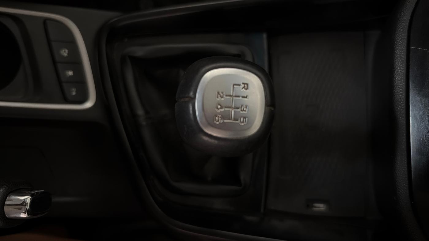 2022 MG HECTOR PLUS SHARP 2.0 DIESEL TURBO MT 6-STR, Diesel, Manual, 45,115 km, Gear Lever