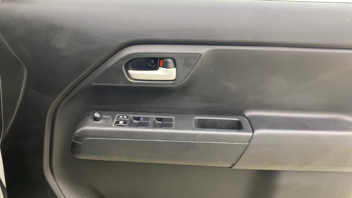 2024 Maruti New Wagon-R VXI 1.0, Petrol, Manual, 6,947 km, Driver Side Door Panels Control