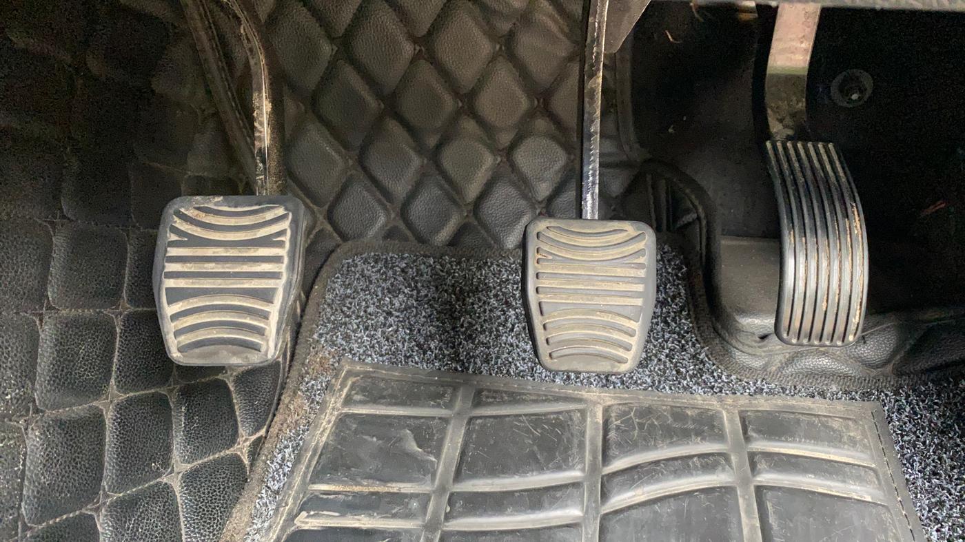 2021 Mahindra Thar LX HT PETROL 4WD MT, Petrol, Manual, 44,544 km, Pedals