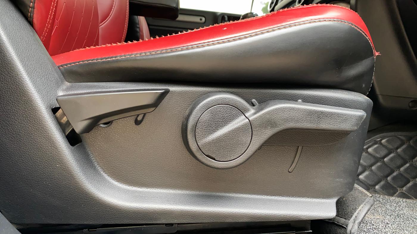 2021 Mahindra Thar LX HT PETROL 4WD MT, Petrol, Manual, 44,544 km, Driver Side Adjustment Panel