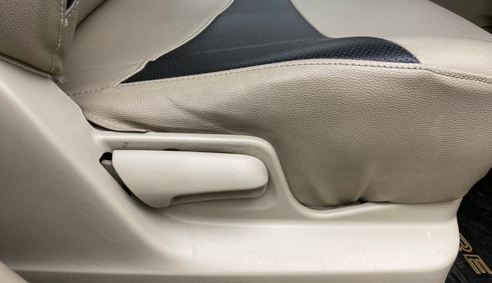 2014 Maruti Swift Dzire VXI, Petrol, Manual, 39,070 km, Driver Side Adjustment Panel