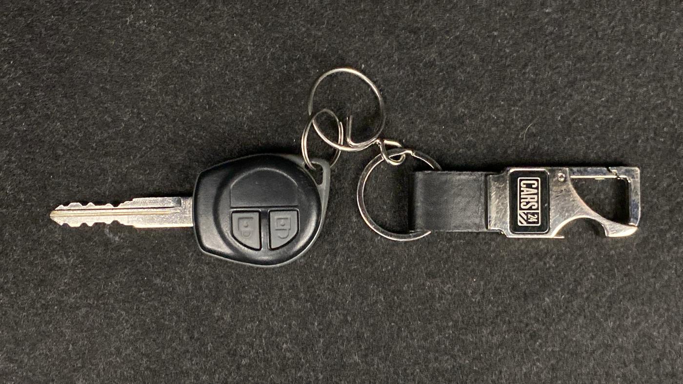 2014 Maruti Swift Dzire VXI, Petrol, Manual, 39,070 km, Key Close Up