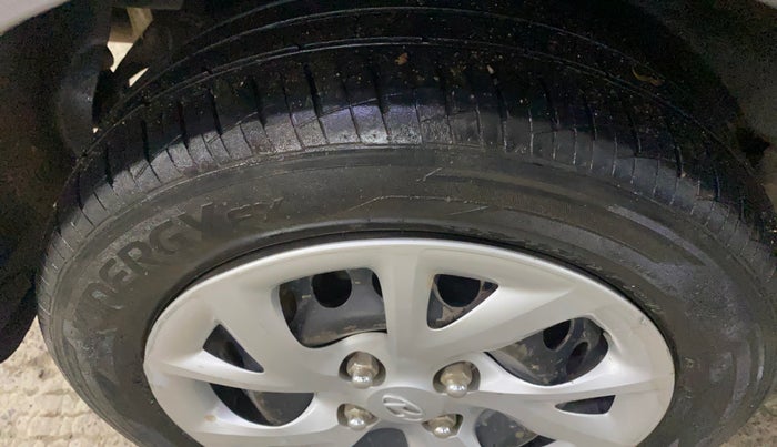 2018 Hyundai Grand i10 SPORTZ 1.2 KAPPA VTVT, Petrol, Manual, 28,992 km, Right Rear Tyre Tread