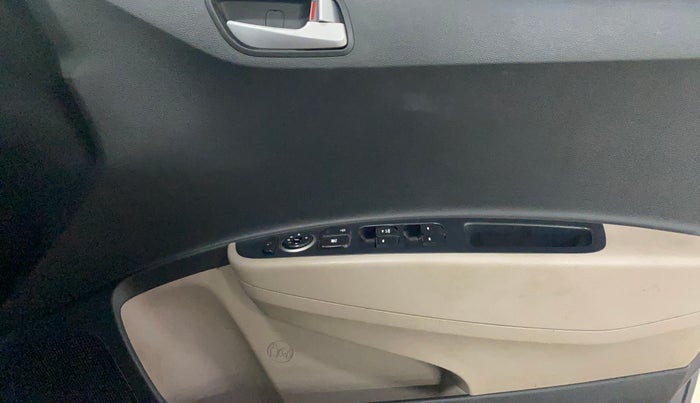 2018 Hyundai Grand i10 SPORTZ 1.2 KAPPA VTVT, Petrol, Manual, 28,992 km, Driver Side Door Panels Control