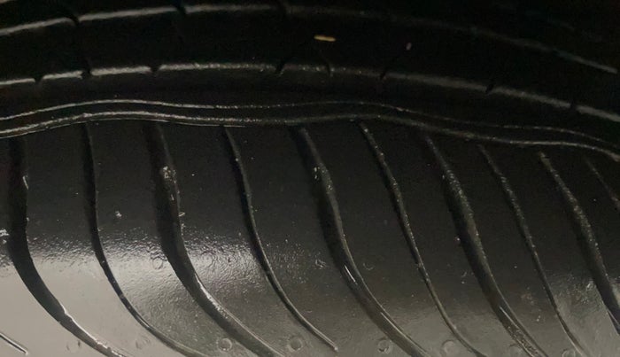 2017 Honda WR-V 1.2L I-VTEC VX MT, Petrol, Manual, 75,657 km, Left Front Tyre Tread