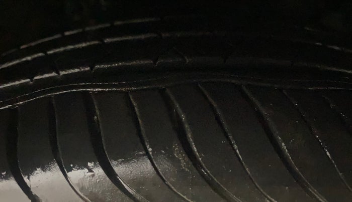 2017 Honda WR-V 1.2L I-VTEC VX MT, Petrol, Manual, 75,657 km, Right Front Tyre Tread