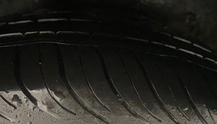 2017 Honda WR-V 1.2L I-VTEC VX MT, Petrol, Manual, 75,657 km, Right Rear Tyre Tread