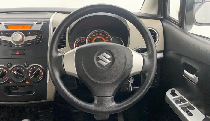 2015 Maruti Wagon R 1.0 VXI AMT, Petrol, Automatic, 38,523 km, Steering Wheel Close Up